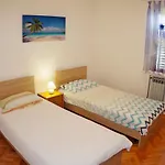 Διαμέρισμα Ana With Private Pool *