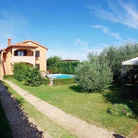 Apartment Ana With Private Pool